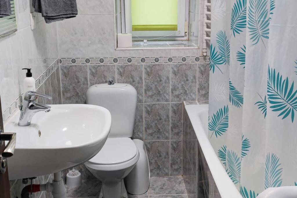 Two Room Apartment In A Prestigious Location Varsovie Extérieur photo